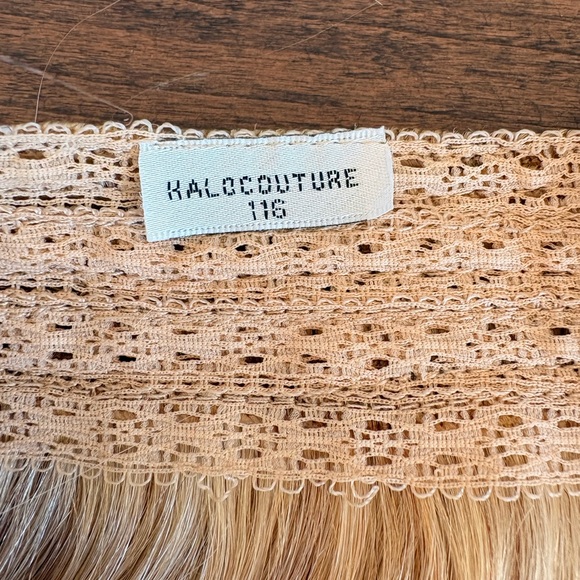 Halo Couture Extensions - Golden Blonde - Picture 6 of 8